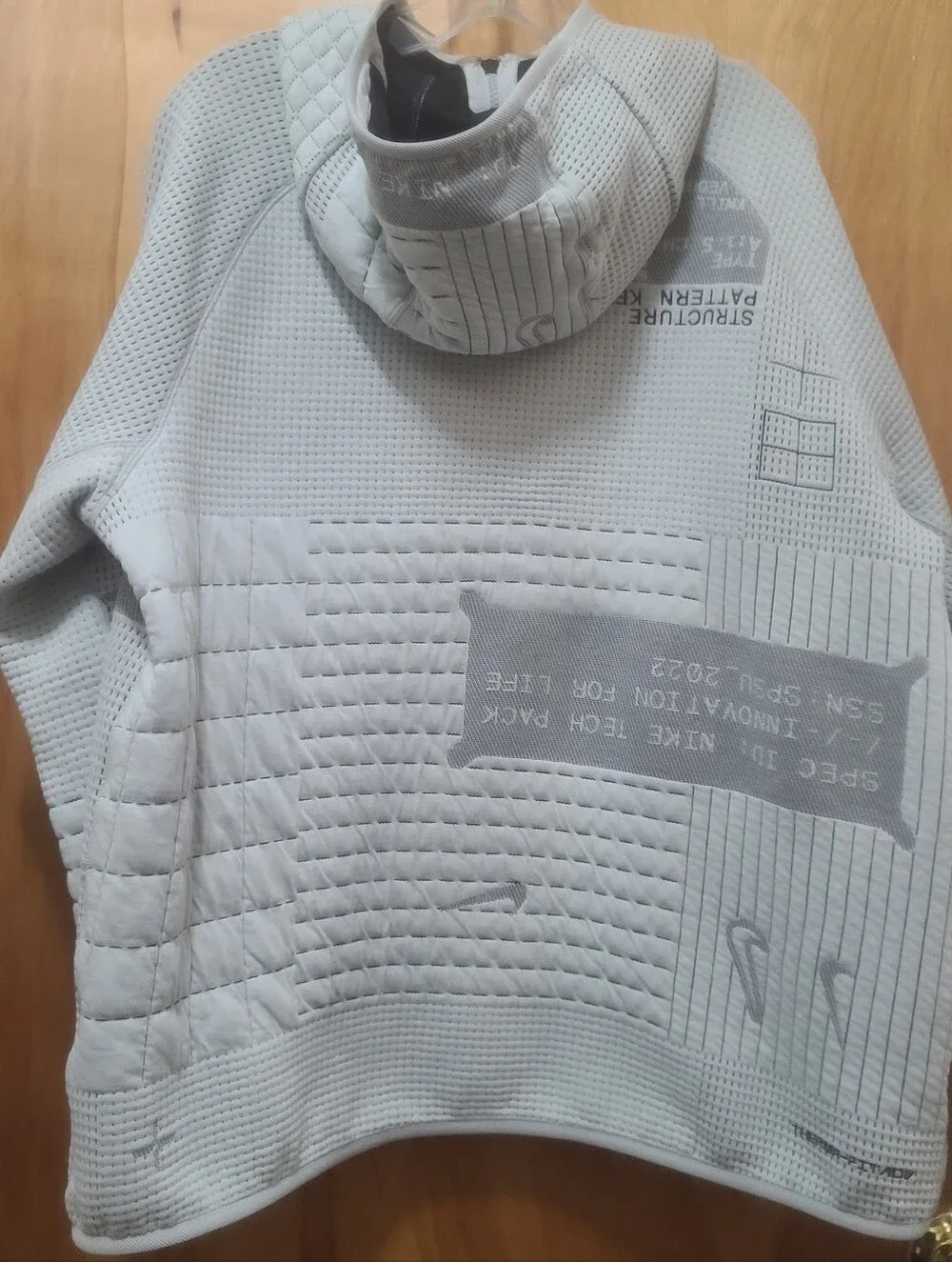 Nike Men's Sportswear Therma-FIT ADV Tech Pack Set Light Silver Size XL  *Flaws